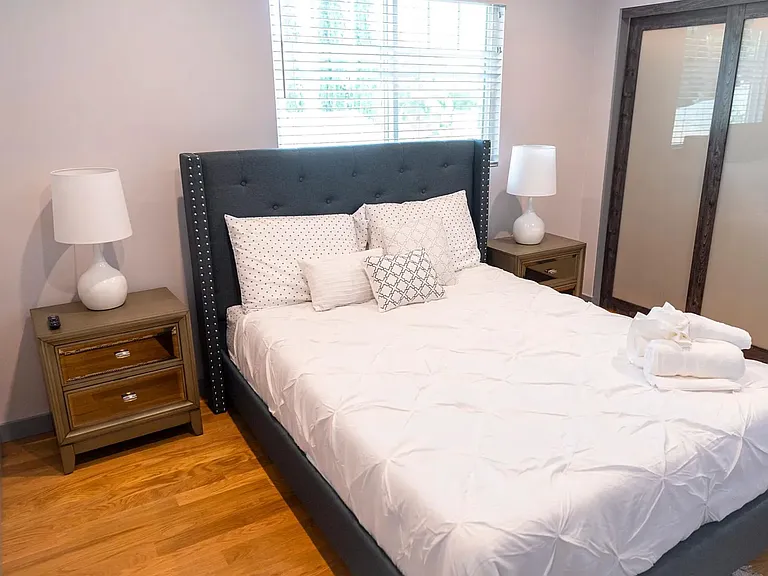 6215 Carpenter Ave — Photo 16