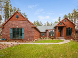 3110 Mahogany Ct NE, Grand Rapids, MI 49525