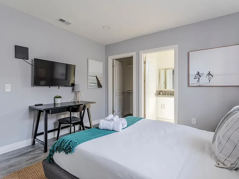 Please Note: Photos have been virtually staged to showcase potential furniture layouts and design possibilities.