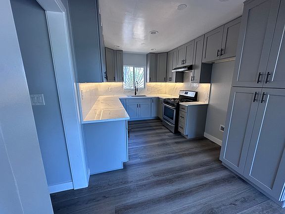 5th image of 211 N Grand Ave