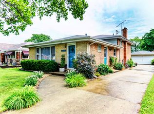 9223 Tulley Ave, Oak Lawn, IL 60453
