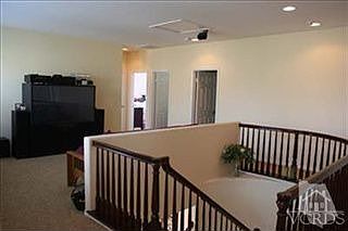 5th image of 323 Town Forest Ct