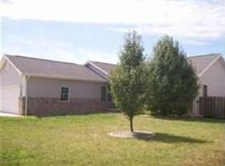 1503 Redbrook Ct, Metamora, IL 61548