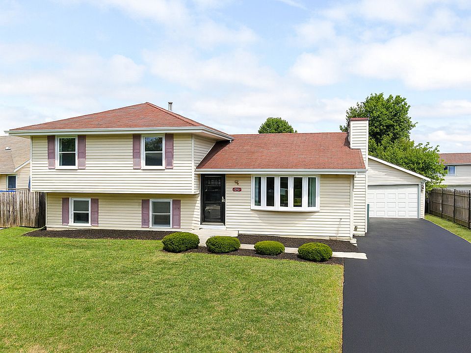 1st image of 2004 Cumberland Dr