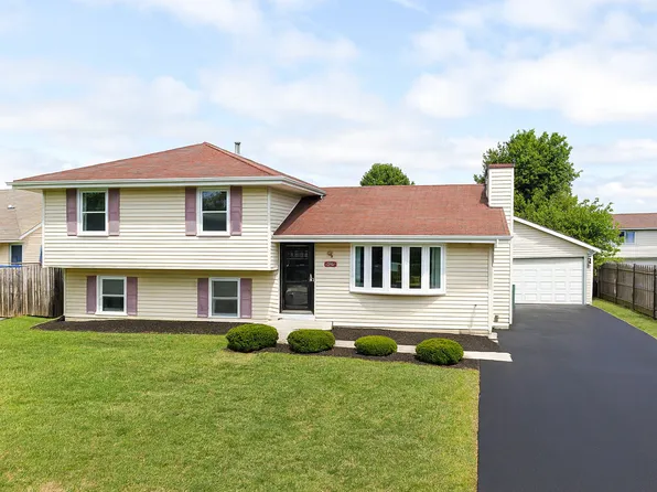 2004 Cumberland Dr, Plainfield, IL 60586