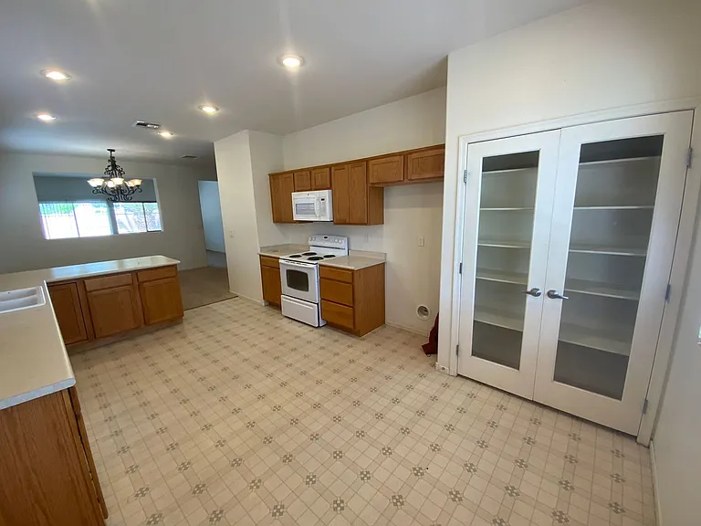 5406 Carrara Pointe St — Photo 7