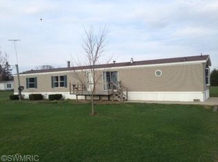 1522 N Marble Rd, Trufant, MI 49347