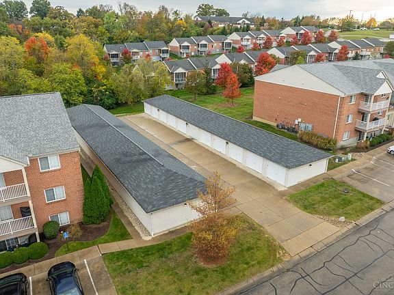 5th image of 3326 Emerald Lakes Dr Unit 3D