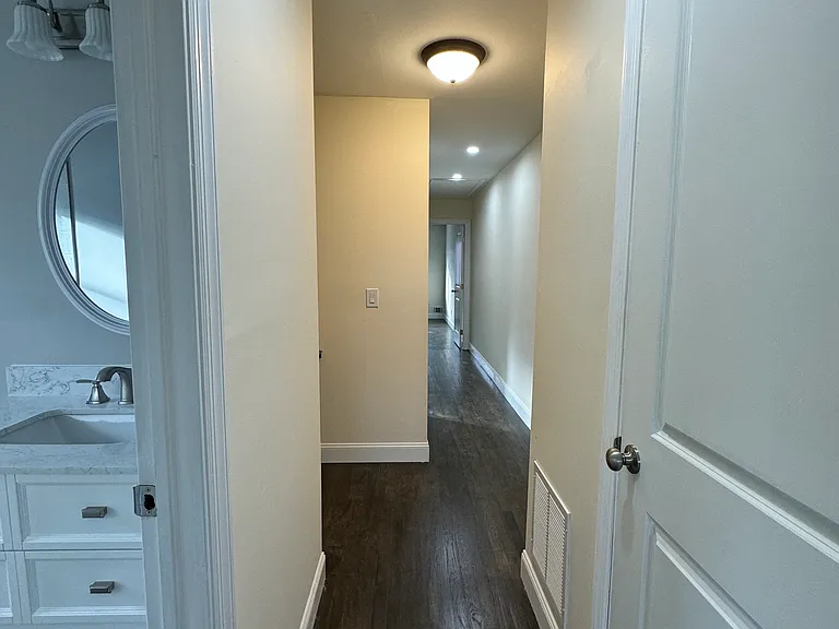 51 Longdale St — Photo 20
