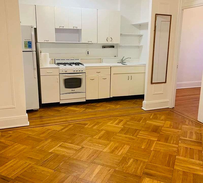 1st image of 3121 35th St APT 2