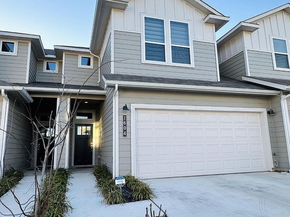 1st image of 1604 Roseburg Dr #3