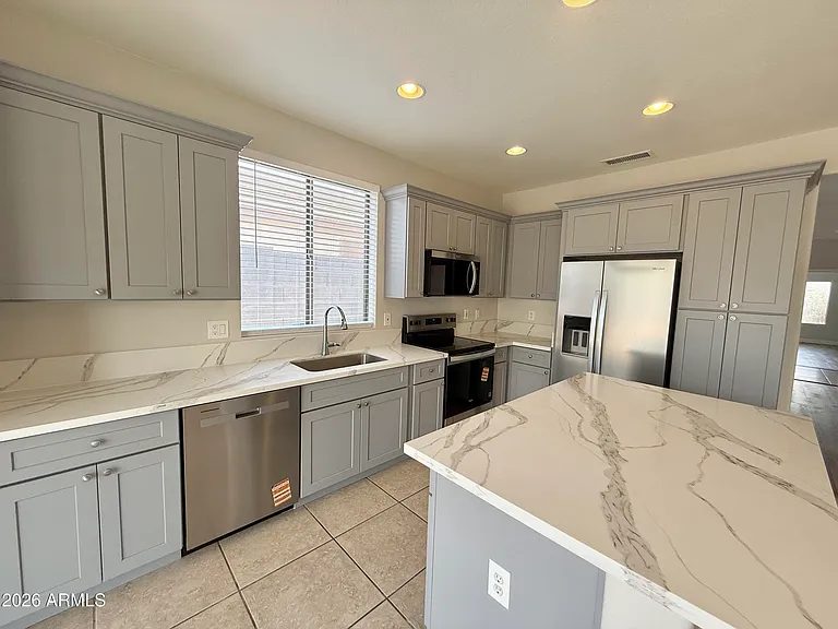 6558 W Townley Ave — Photo 19