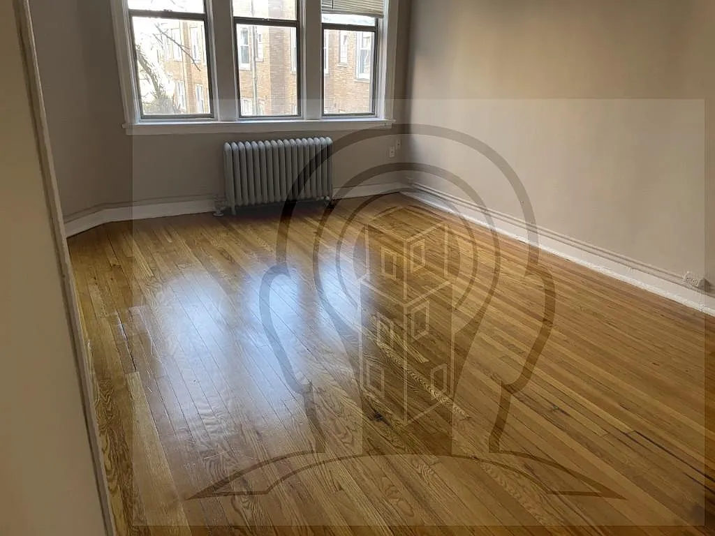 2 bed, 1.0 bath, $1,650 — Photo 3