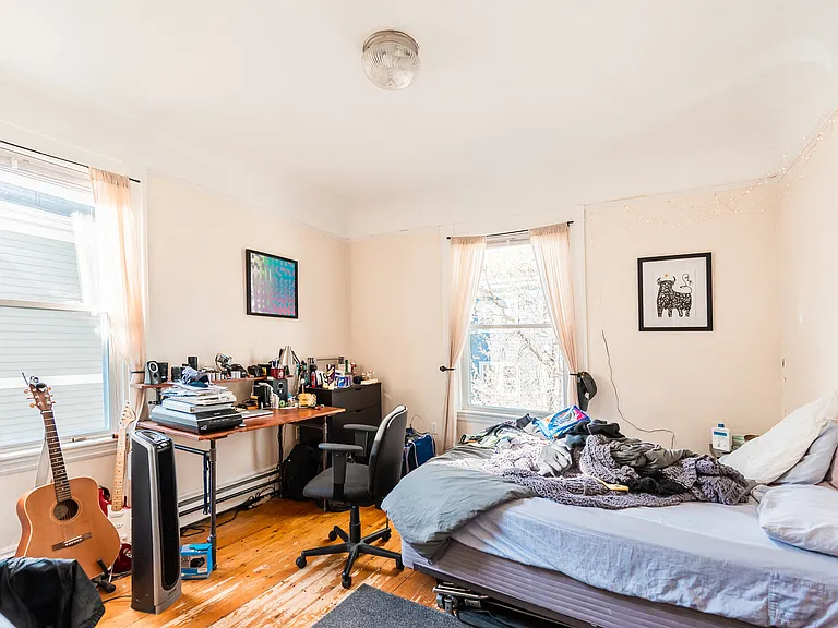 48 Green St #3 — Photo 4