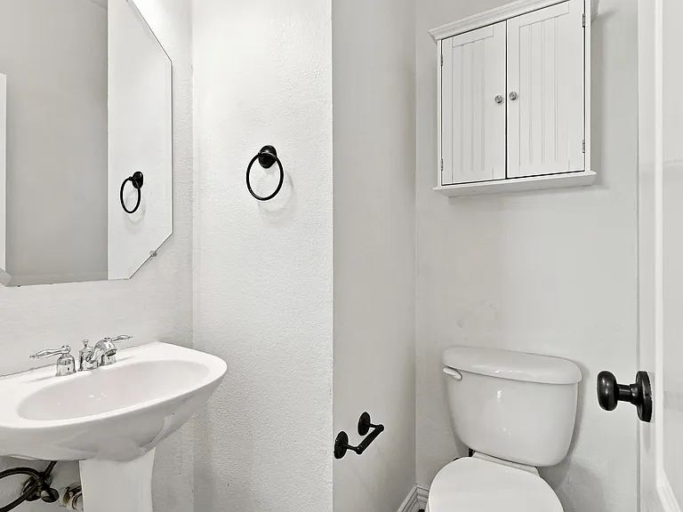3403 Oakleigh Ln — Photo 3