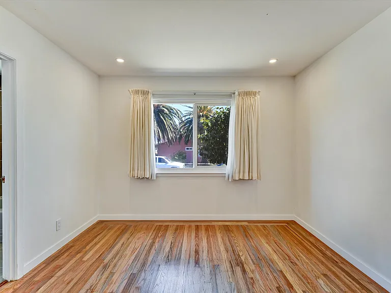 177 Romney Ave — Photo 23