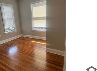 36 Mahl Ave, Hartford, CT 06120