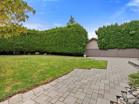 5th image of 22749 125a Ave
