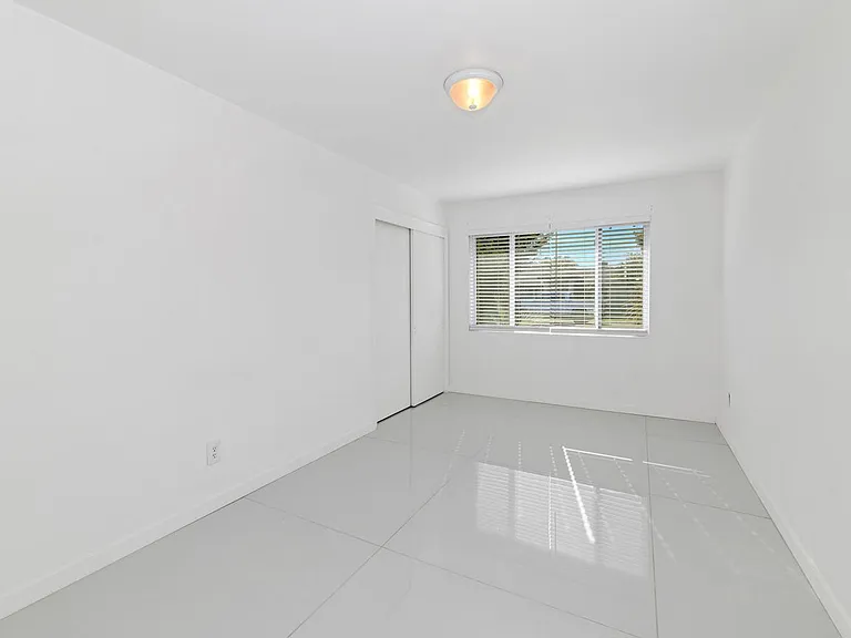 4222 E Indianola Ave — Photo 18