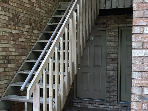 2nd image of 5 Quail Hollow Ct #A