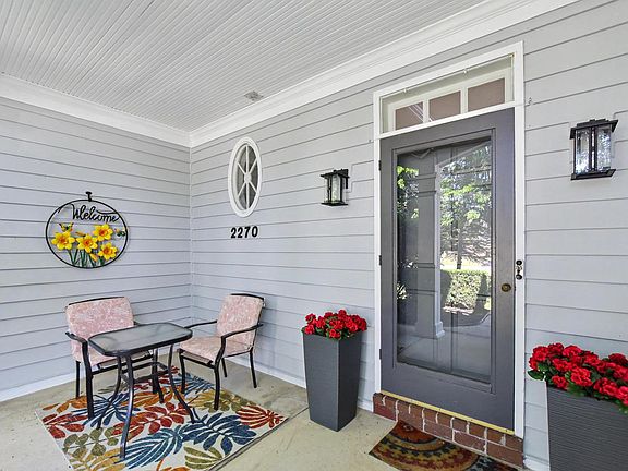2nd image of 2270 Vincent DRIVE
