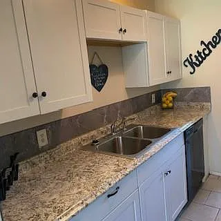 3 bed, 2.0 bath, 1337 sqft, $1,700 — Photo 3