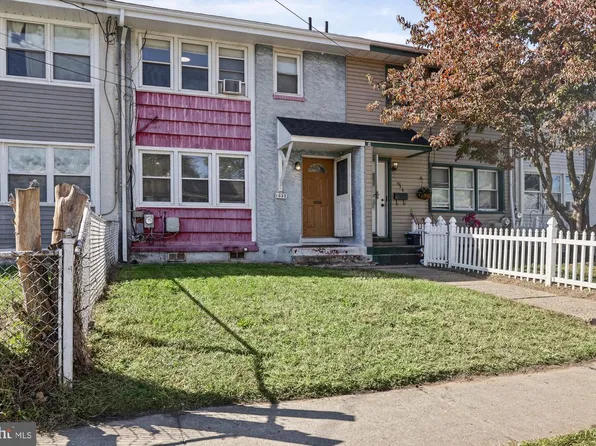 1032 Alcyon Dr, Bellmawr, NJ 08031