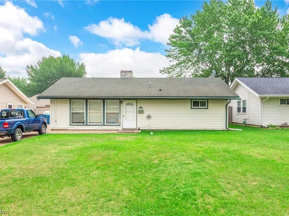 4215 Palm Ave, Lorain, OH 44055