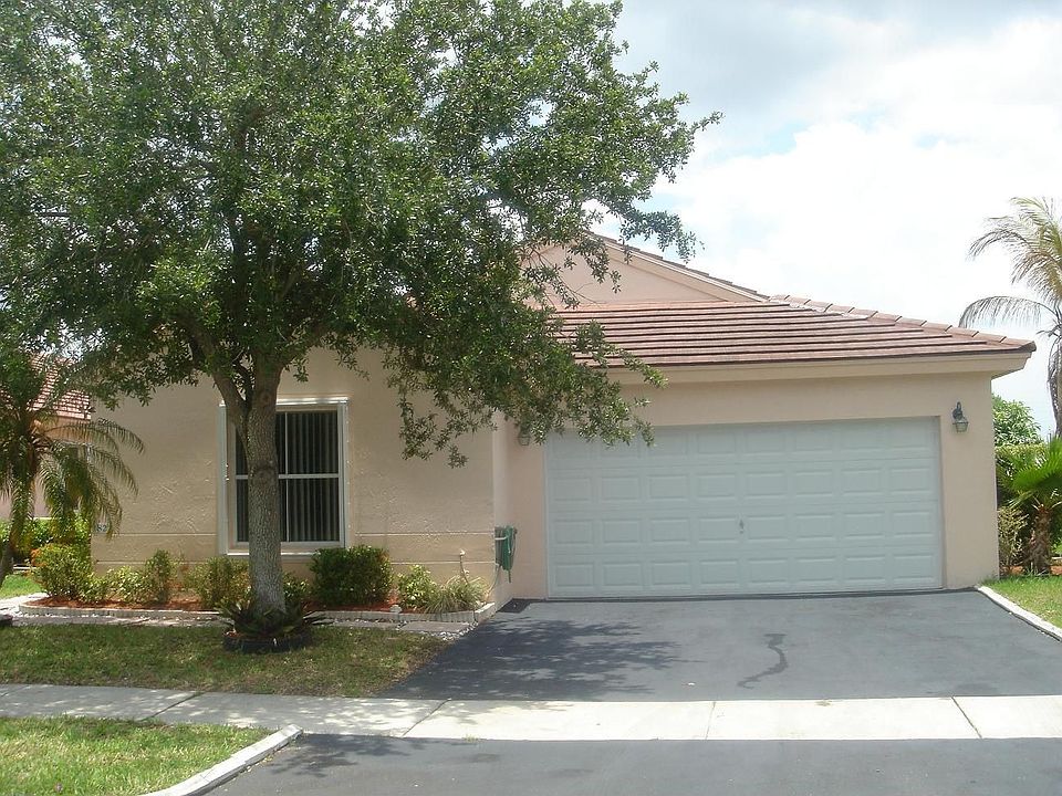 1st image of 1821 NW 185th Ave