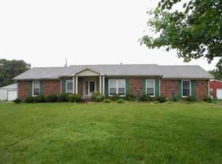 5807 Valley Rd, Springfield, TN 37172
