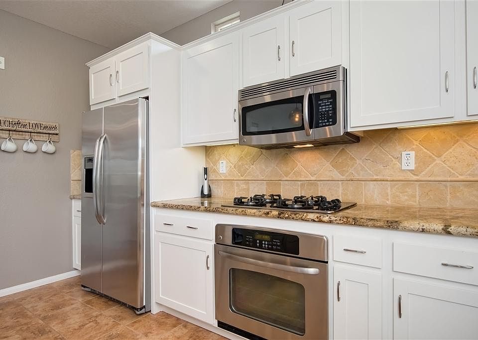 1st image of 2418 Longstaff Ct