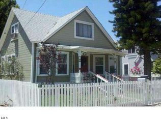 318 N 8th St, Santa Paula, CA 93060