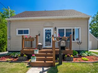 2711 12th St, Two Rivers, WI 54241