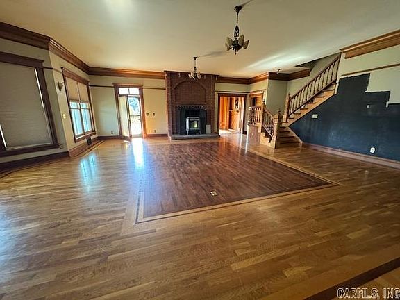 2nd image of 897 Rail Rd