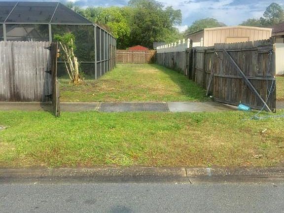 4th image of 8106 Messina Dr