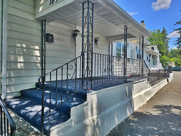 1656 Pennington Rd — Photo 18