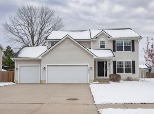 1003 10th Ave SE, Altoona, IA 50009