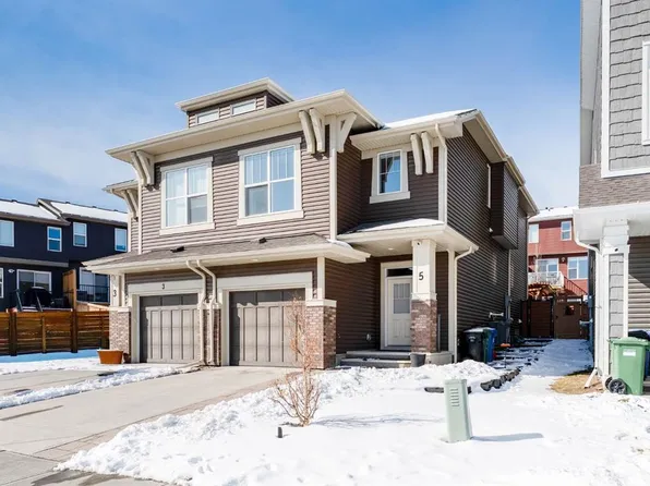 5 E Sage Bluff Hts NW, Calgary, AB T3R 1W2