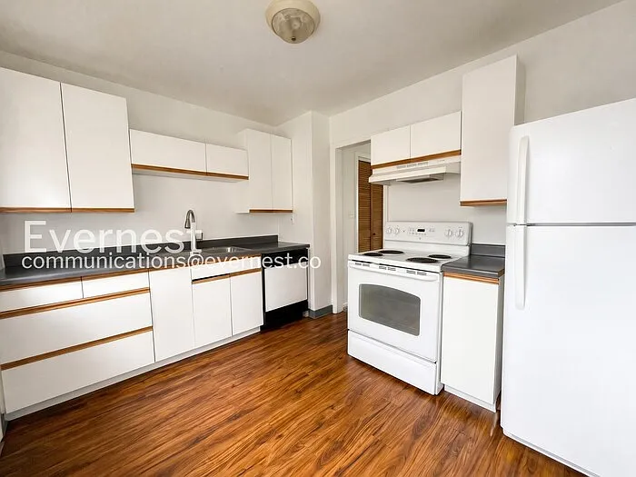 2 bed, 1.0 bath, 850 sqft, $1,395 — Photo 3