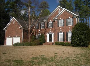 10496 Gunnison Ln, Charlotte, NC 28277