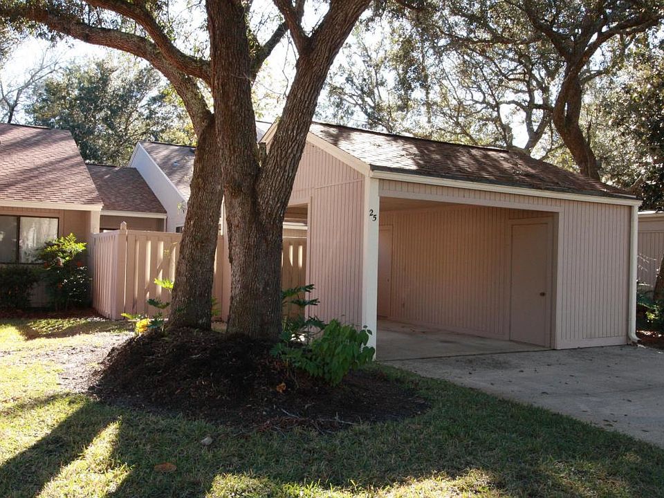 1st image of 800 Bay Dr APT 25