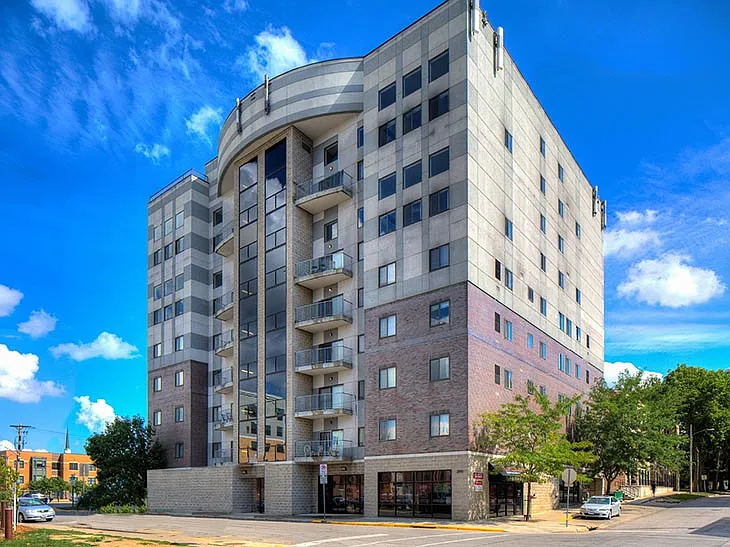 Campustown — Photo 1