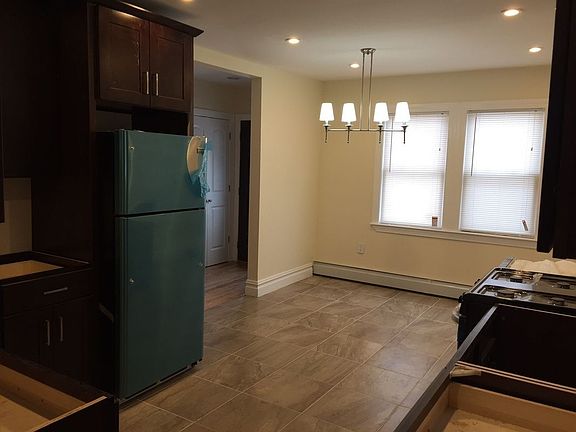 5th image of 11539 209th St
