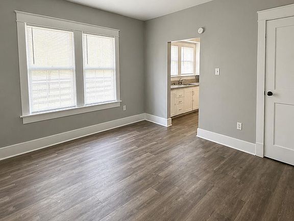 5th image of 1624 Pike Ave