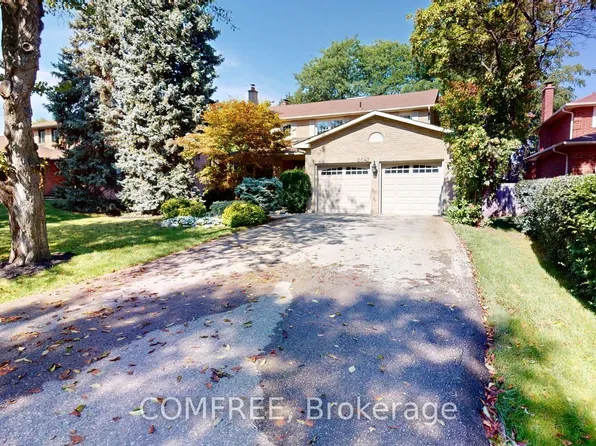 2043 Burbank Dr, Mississauga, ON L5L 2T6