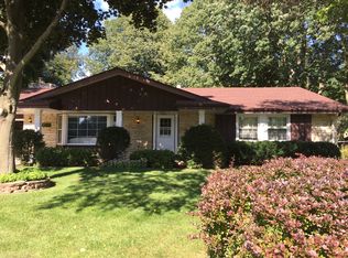 9162 N Troy Ct, Brown Deer, WI 53223