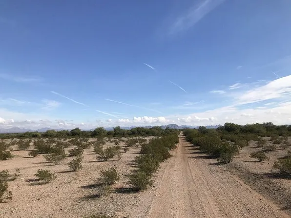 47632 72nd St, Bouse, AZ 85325