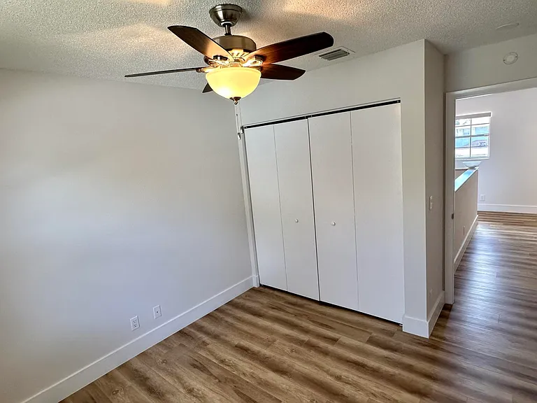 1631 Cypress Way E — Photo 12