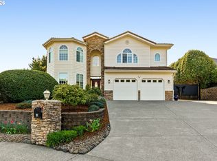 58 Shoreline Dr, Florence, OR 97439