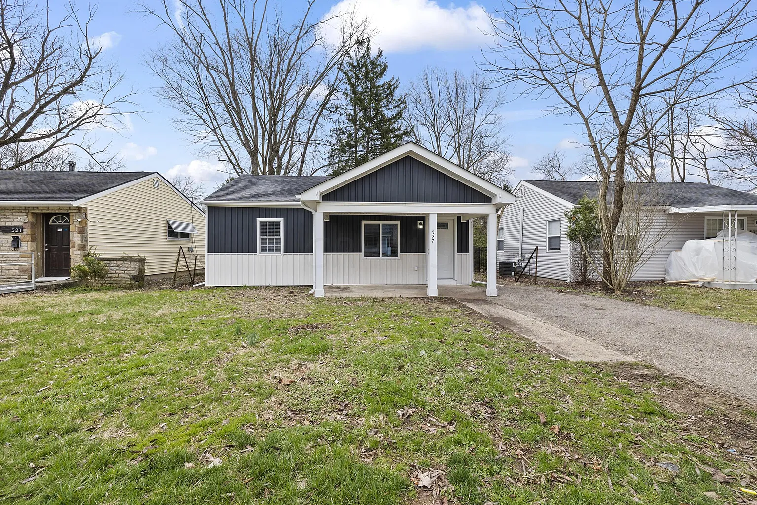 527 Rosslyn Ave photo 1
